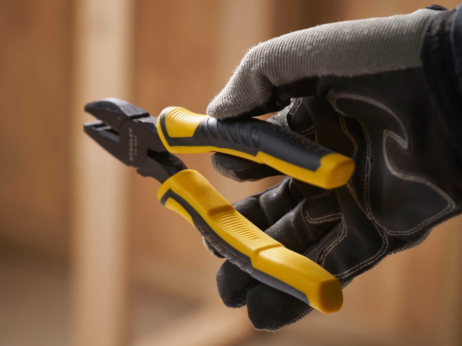 Stanley STHT074454 180mm Combination Pliers