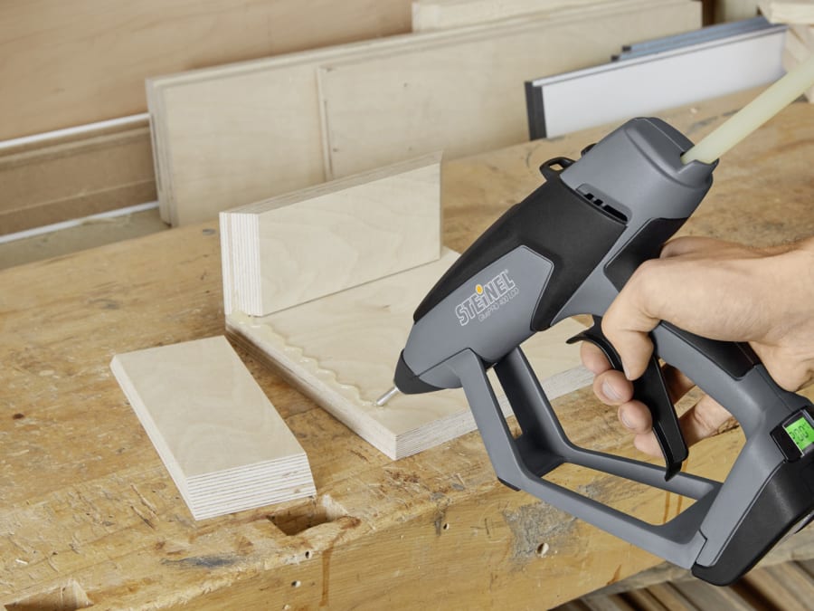 Steinel GLUEPRO400LCD240V 400W Low Temp Glue Gun 240V
