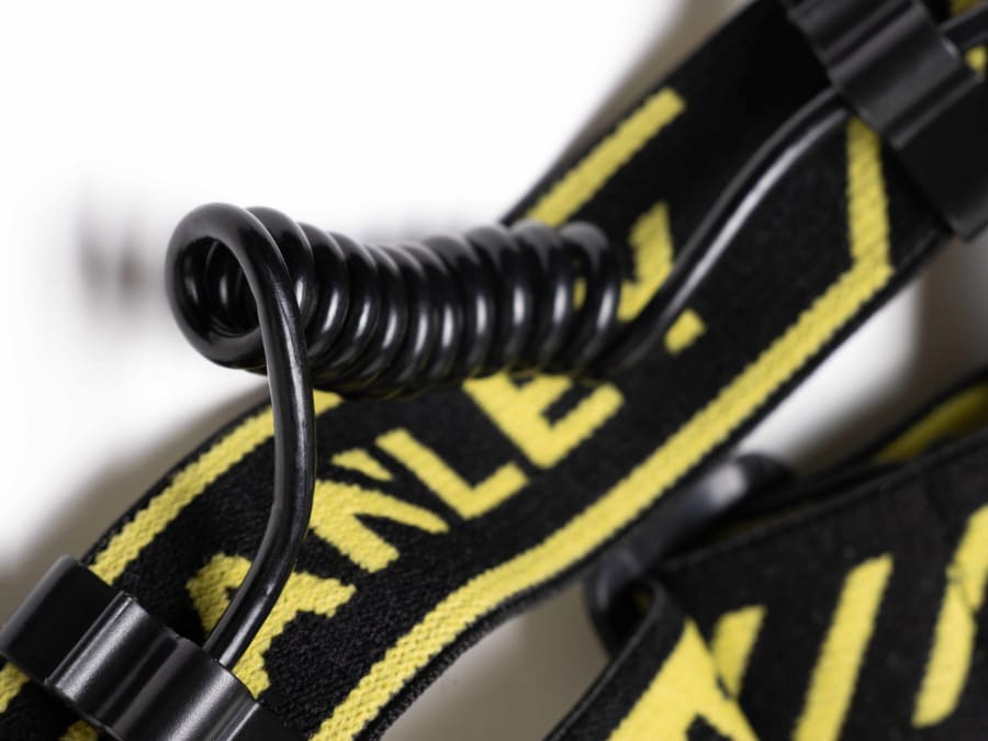 Stanley Lighting SXLS50101E Zoom Head Torch 300 Lumens