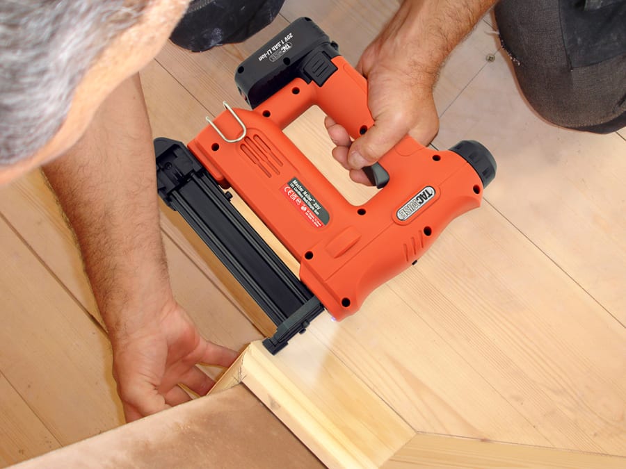 Tacwise 1701 20V Master Nailer