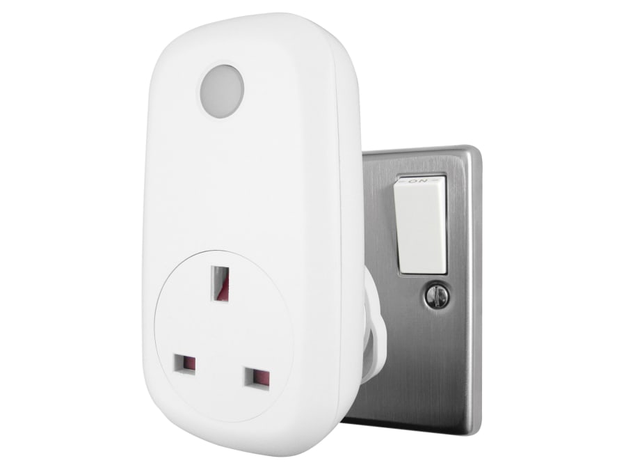 Uni-com 66774 Wi-Fi Smart Socket