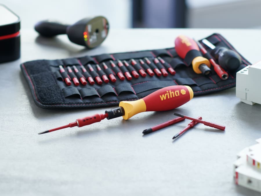Wiha 36791 TorqueVario-S Electric Screwdriver Set 19 Piece