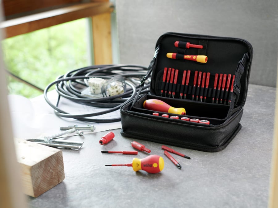 Wiha 43465 slimVario Electric Tool Set with Case