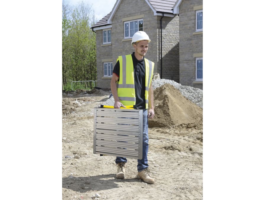 Zarges 100305 Fibreglass Hop-up Work Platform 600 x 600mm