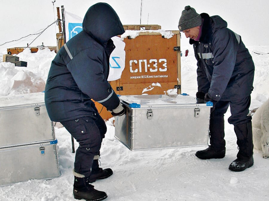 Zarges 40706 Eurobox Aluminium Case 750 × 550 × 580mm