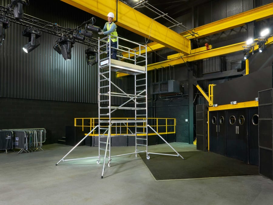 Zarges 5535142 PaxTower 3T with Toeboards & Stabilisers Platform Height 3.6m