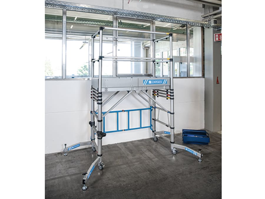Zarges TT002 Aluminium Telescopic Scaffold Tower with Toeboards