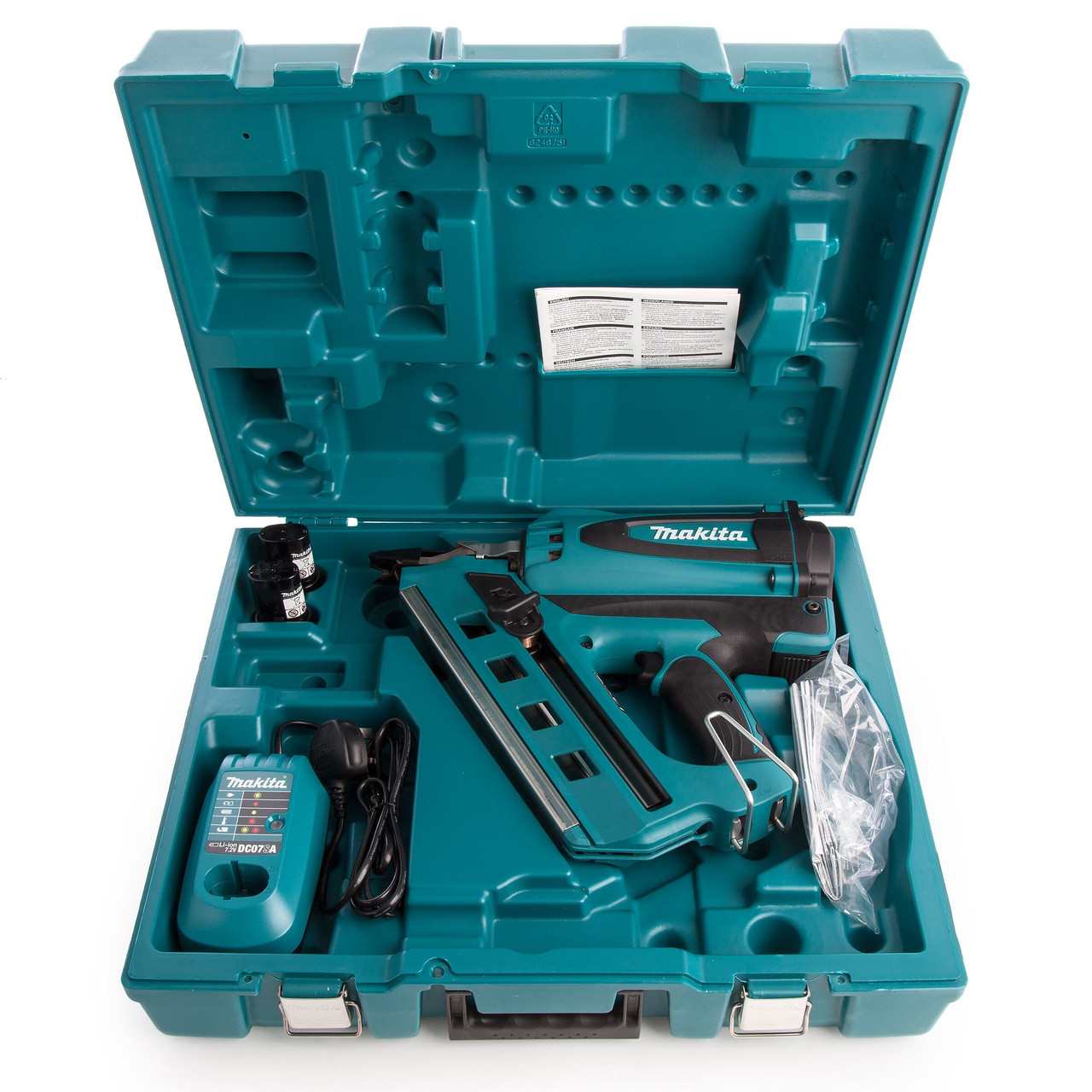 Makita GN900SE 7.2V First Fix Gas Nailer with 2 × 1.5Ah Batteries