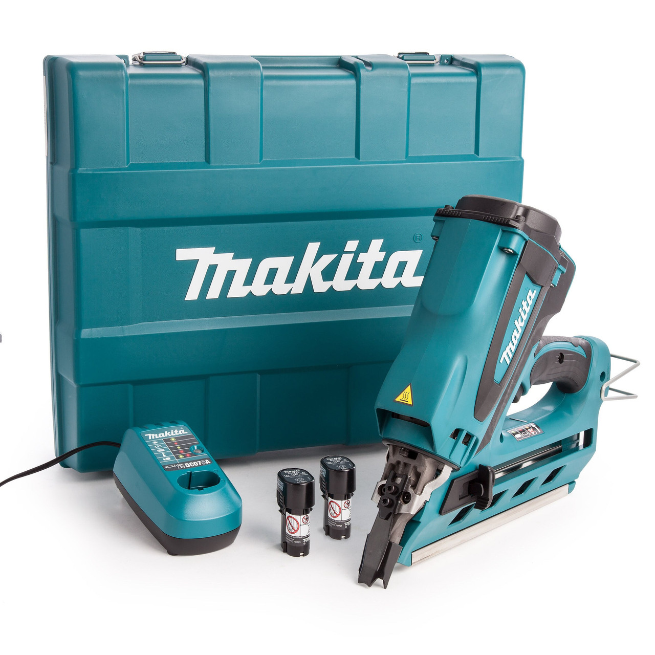 Makita GN900SE 7.2V First Fix Gas Nailer with 2 × 1.5Ah Batteries