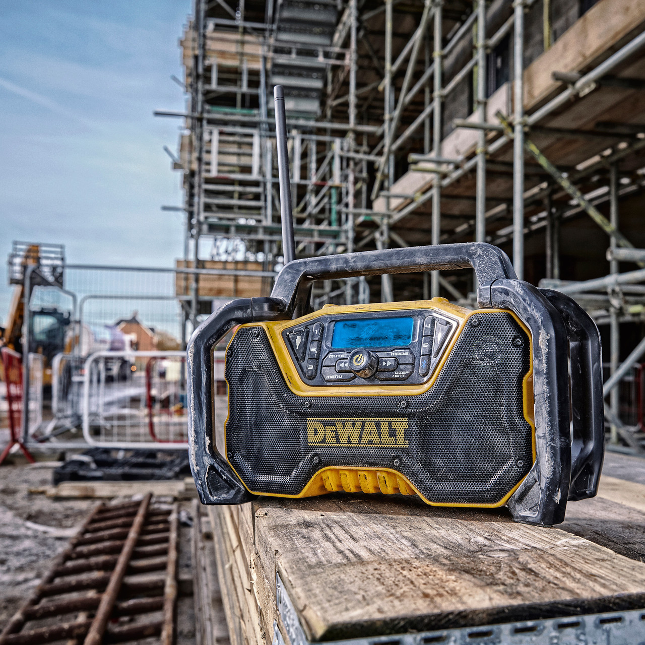Dewalt DCR029GB 240V Bluetooth Radio Bare Unit
