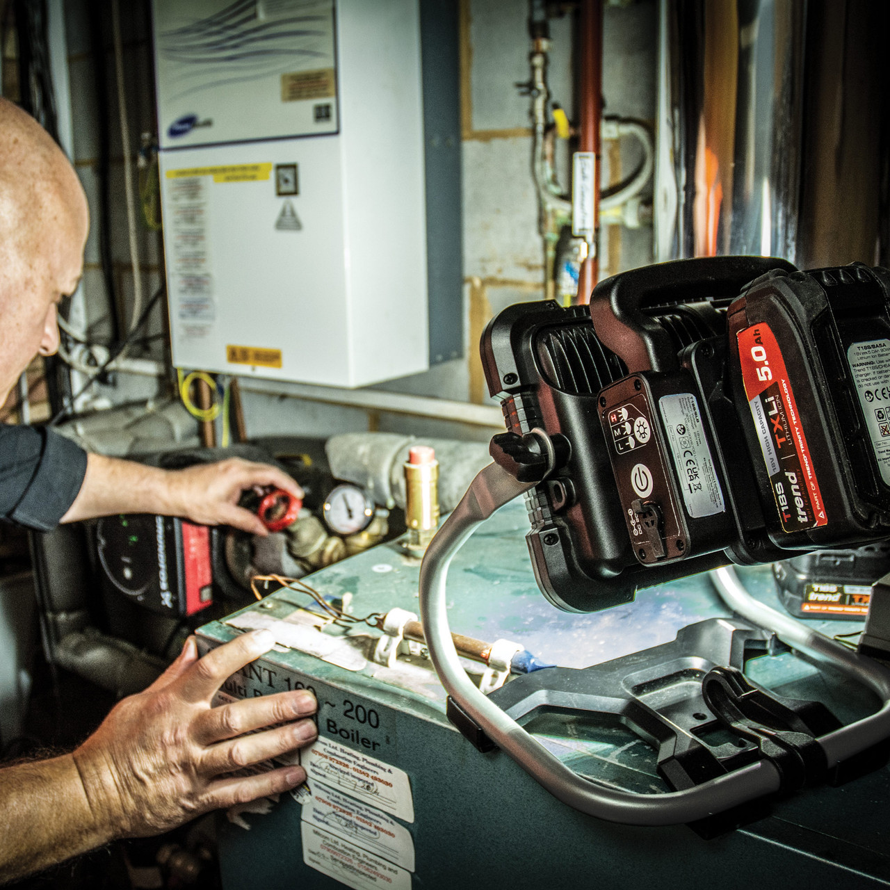 Trend T18SSLB 18V LED Area Light