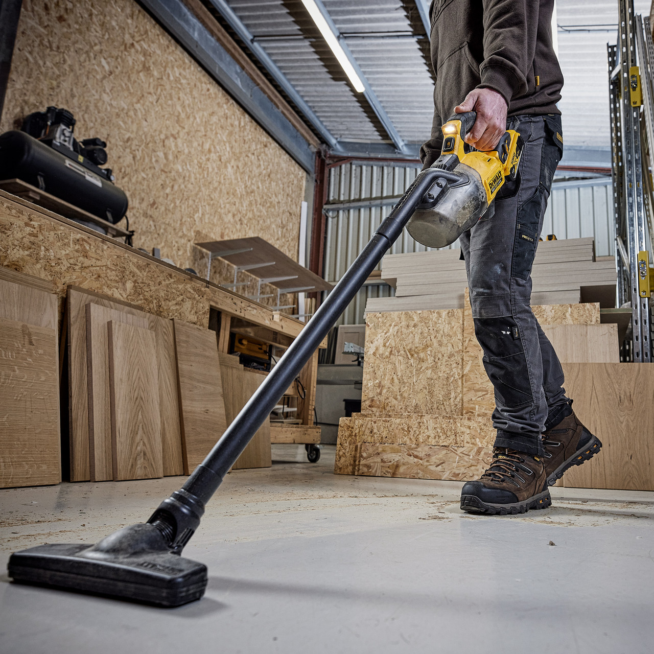 Dewalt DCV501LNXJ 18V L-Class Stick Vacuum