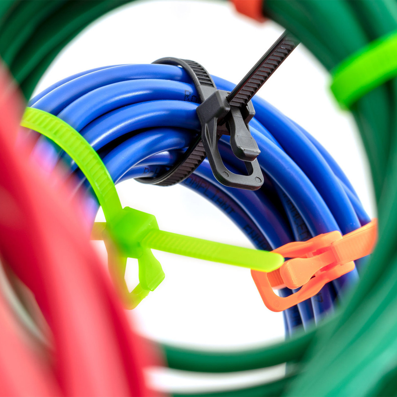 Retyz EVTS16NLTA 406mm Reusable Cable Ties (Pack of 100)