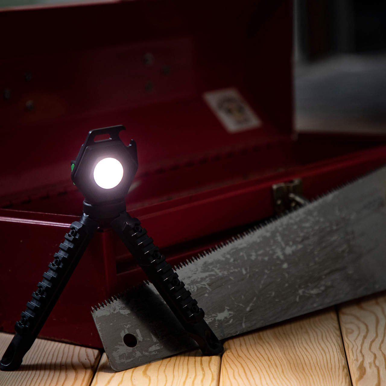 Litezall 26215 Compact Work Light with Tripod 500 Lumens