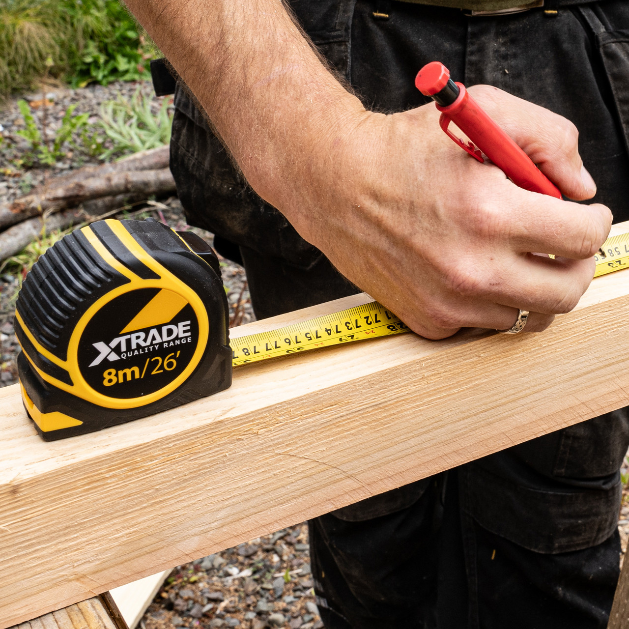 Xtrade X0900032 8m Tape Measure