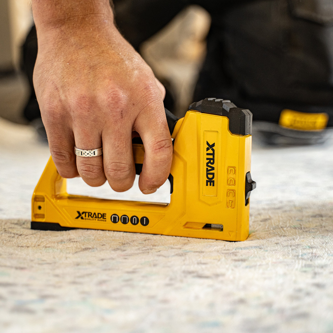 Xtrade X0900073 4-in-1 Heavy-Duty Staple Gun