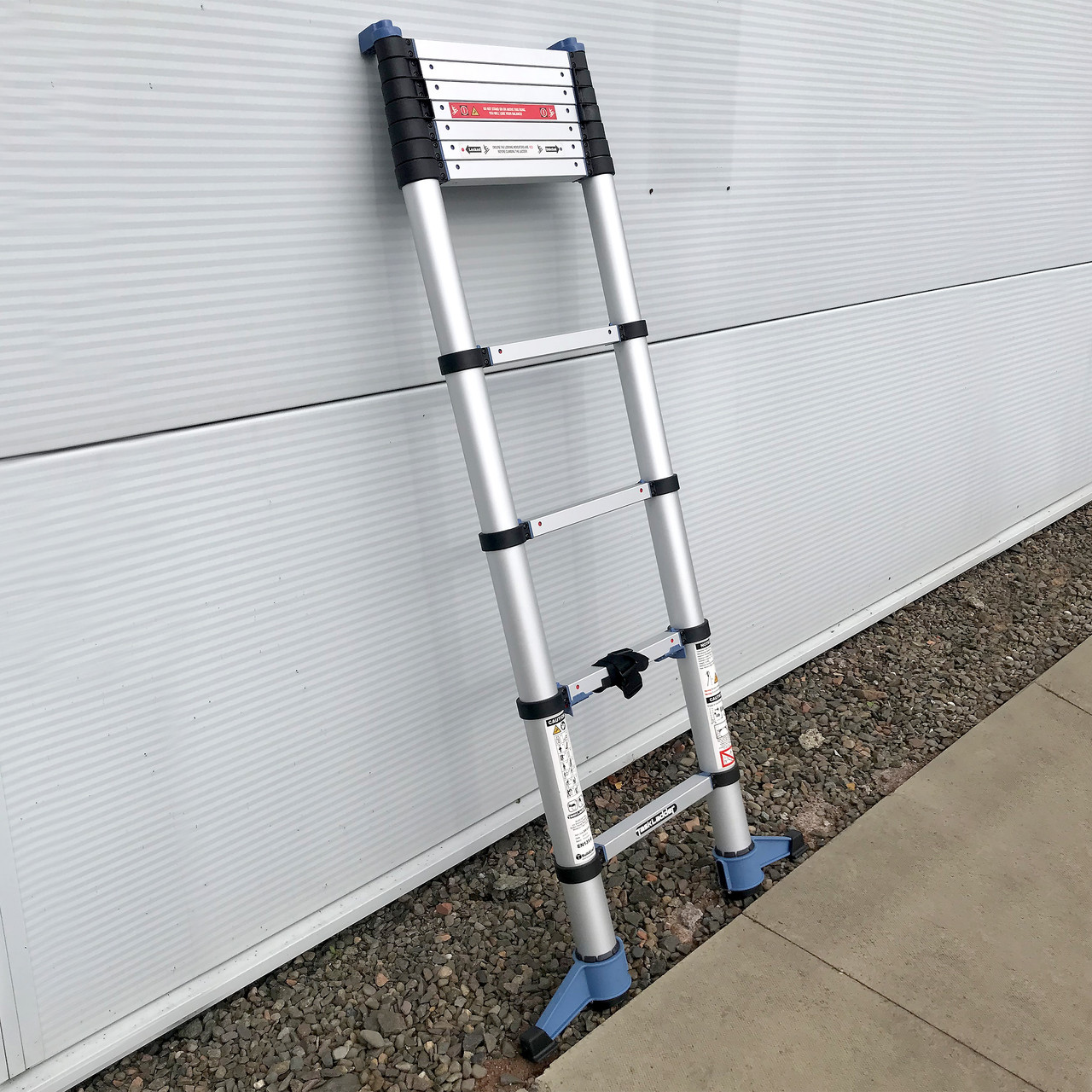 Buildcraft SR10102 3.2m Telescopic Ladder with Folding Feet