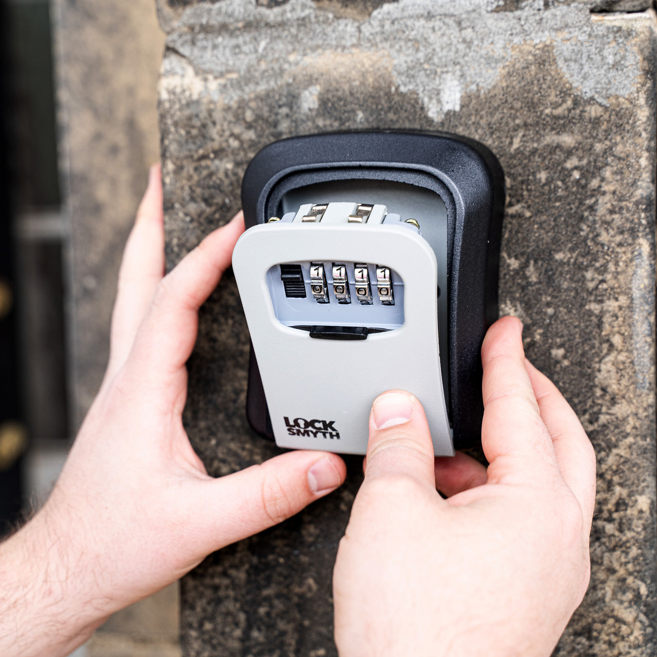 Locksmyth L2200001 Combination Key Safe