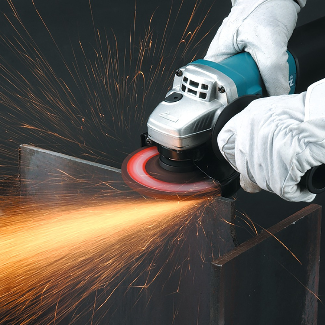 Makita 9557HNR240V 840W 115mm Angle Grinder