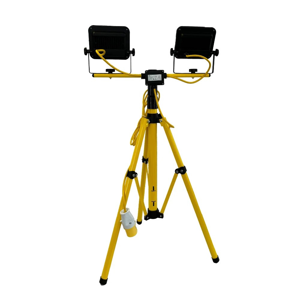 Connexion 10914 3600 Lumens LED Telescopic Dual-Head Tripod Uplight IP44 110V