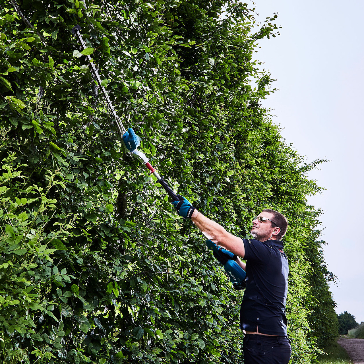 Makita DUN500WZ 18V Pole Hedge Trimmer 500mm