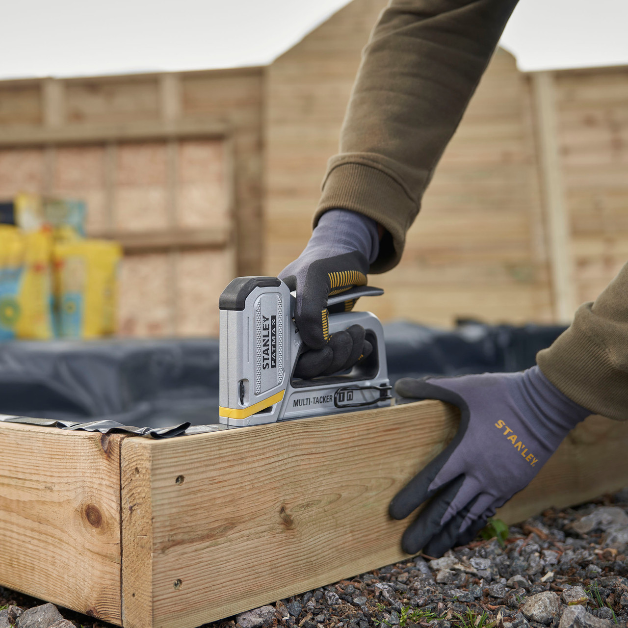 Stanley FMHT702500 FatMax 2-in-1 Multi Tacker